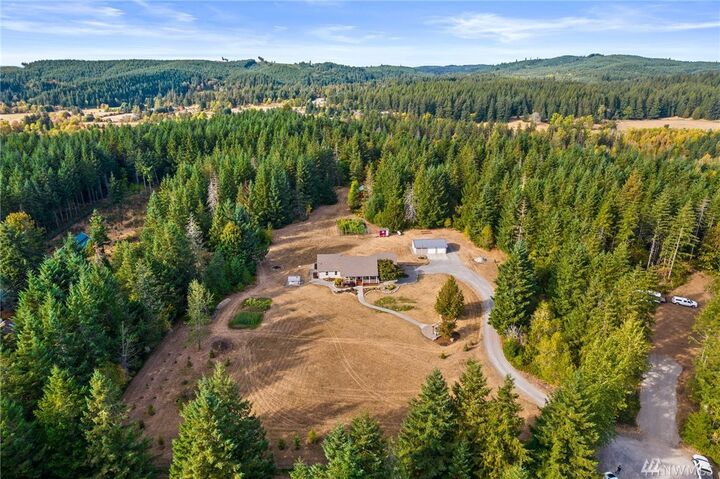 Property Photo: 5216 Churchill Rd SE WA 98589