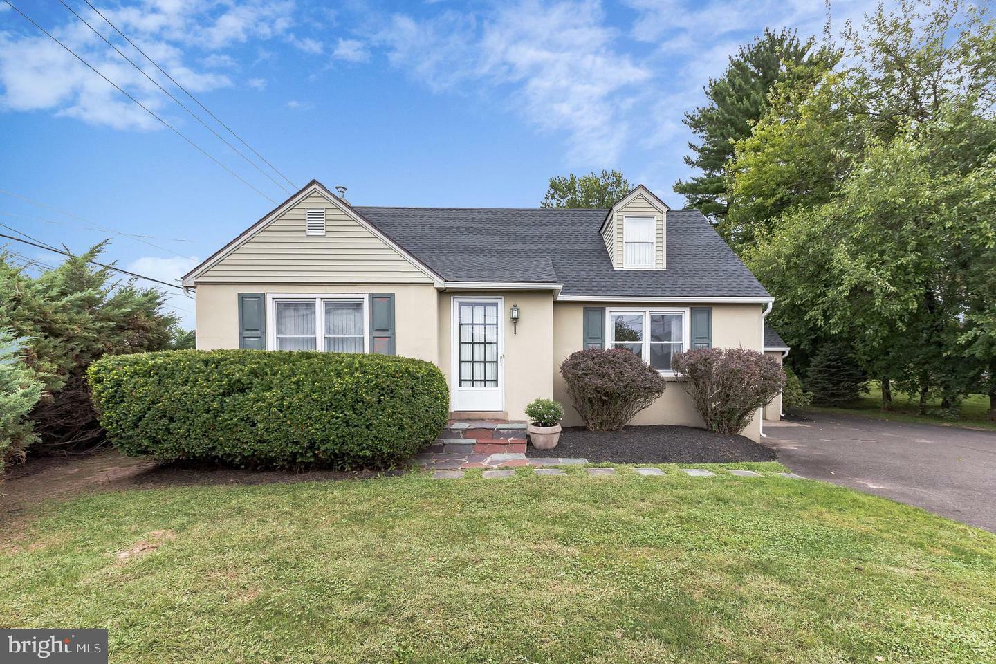 Property Photo:  1009 Hatboro Road  PA 18954 