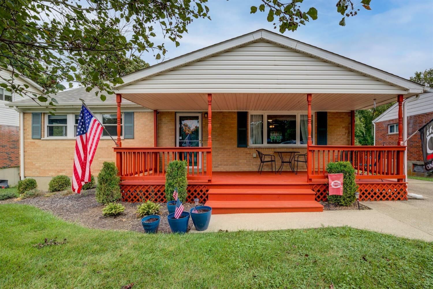 Property Photo:  928 McKelvey Rd  OH 45231