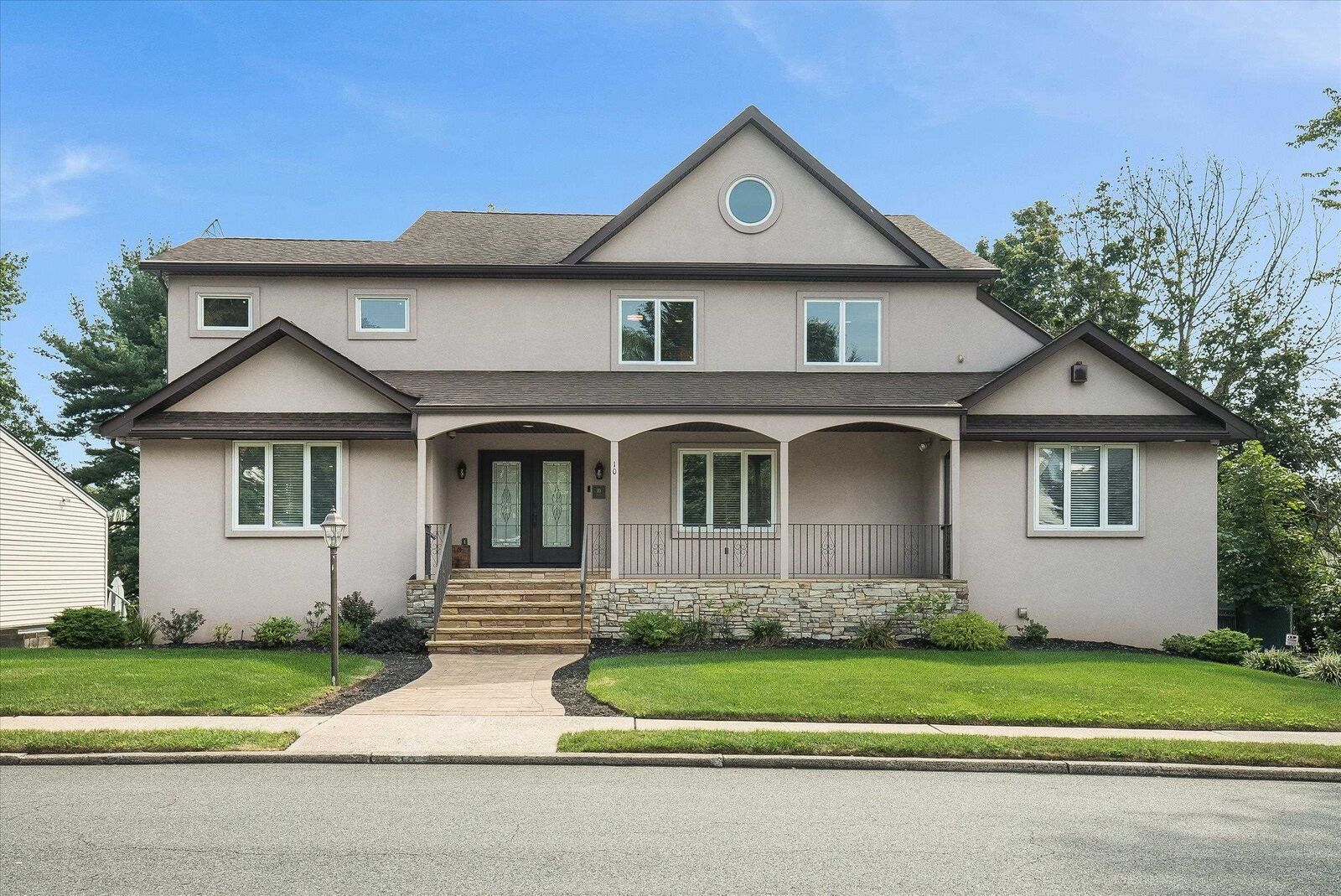 Property Photo:  10 Linn Rd  NJ 07110 