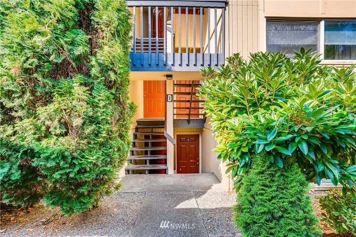 Property Photo:  31003 14th Avenue S D 17  WA 98003 