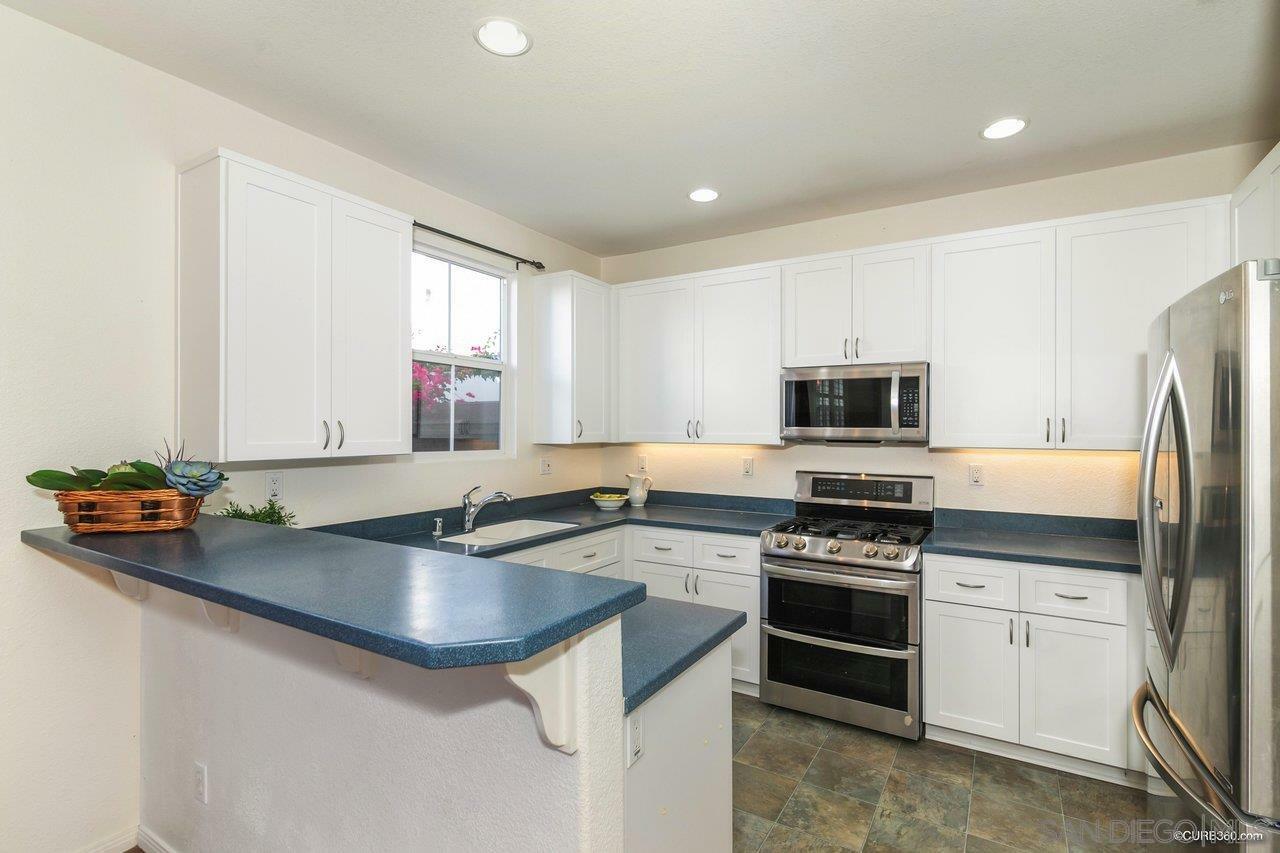 Property Photo:  1529 Laurel Grove Dr 3  CA 91915 