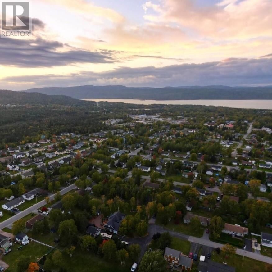 Property Photo:  21 Harvey Wight Crescent  NL A0L 1K0 