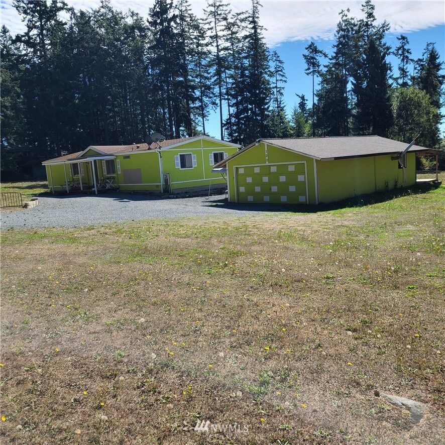 Property Photo:  122 Torrence Lane  WA 98277 