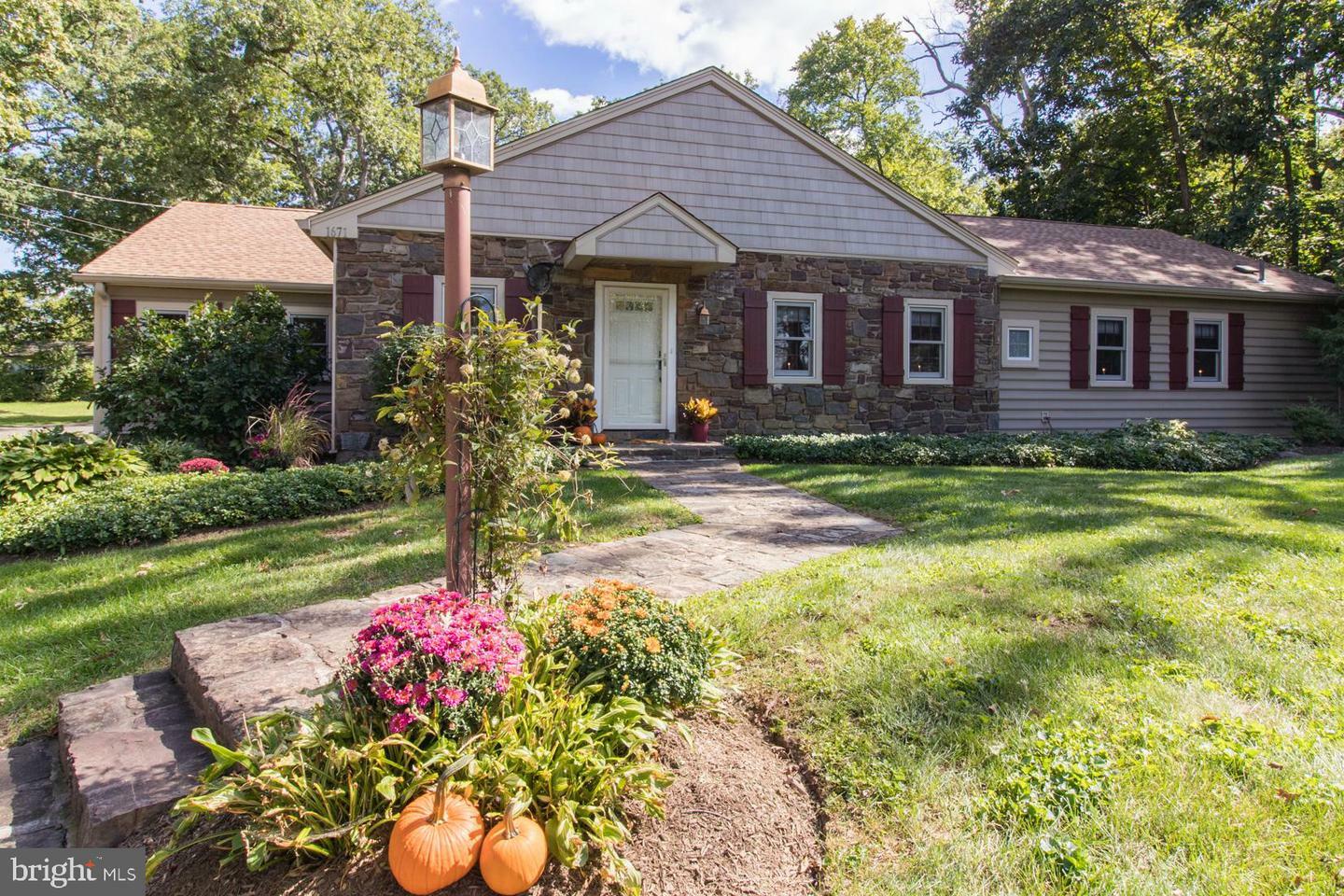 Property Photo:  1671 Kriebel Road  PA 19446 