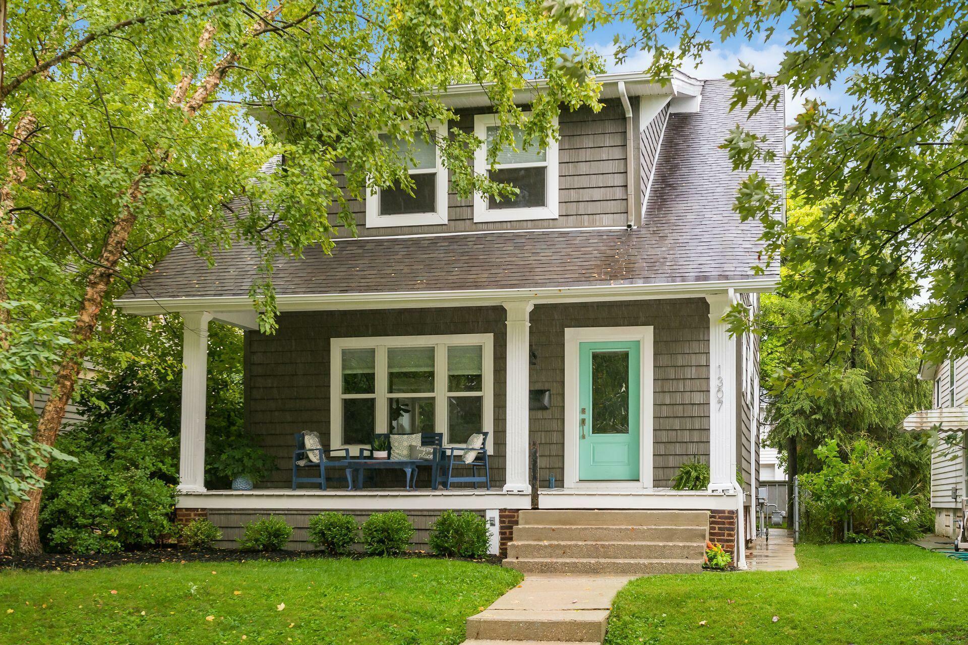 Property Photo: 1307 Inglis Avenue OH 43212