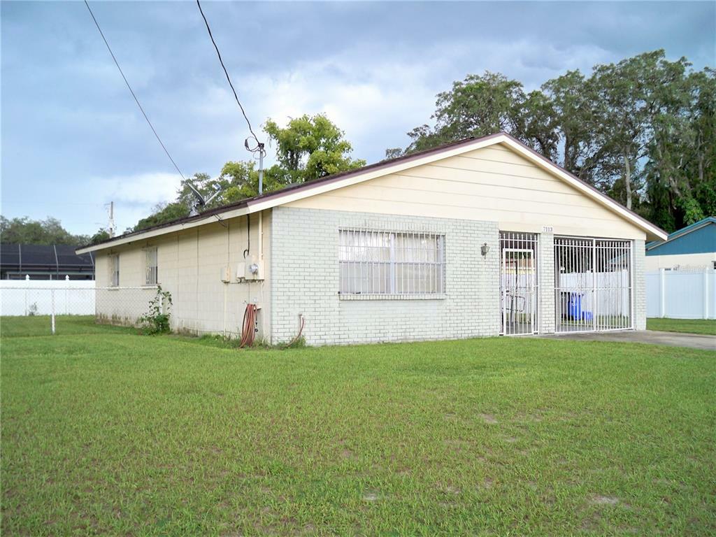 Property Photo:  7113 N 50th Street  FL 33617 