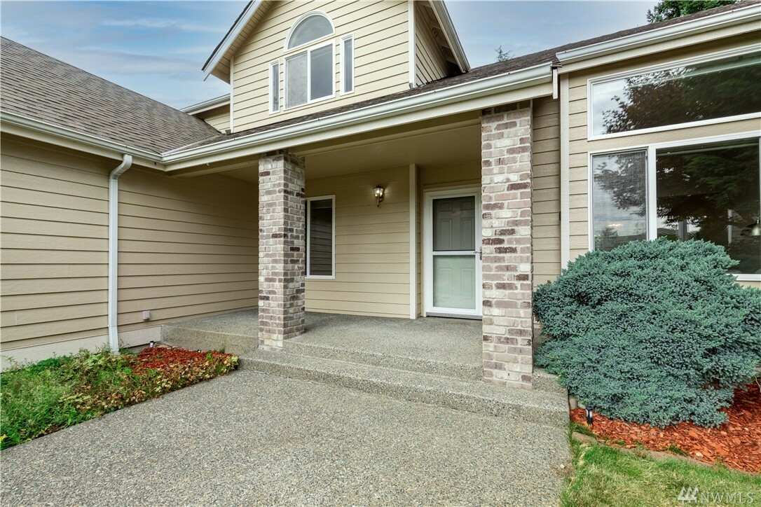 Property Photo:  21204 SE 277th St  WA 98038 