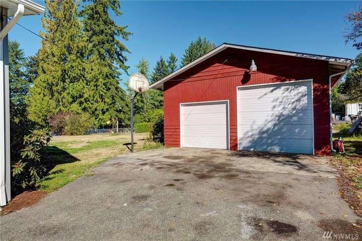 Property Photo: 13240 SE 230th St WA 98042
