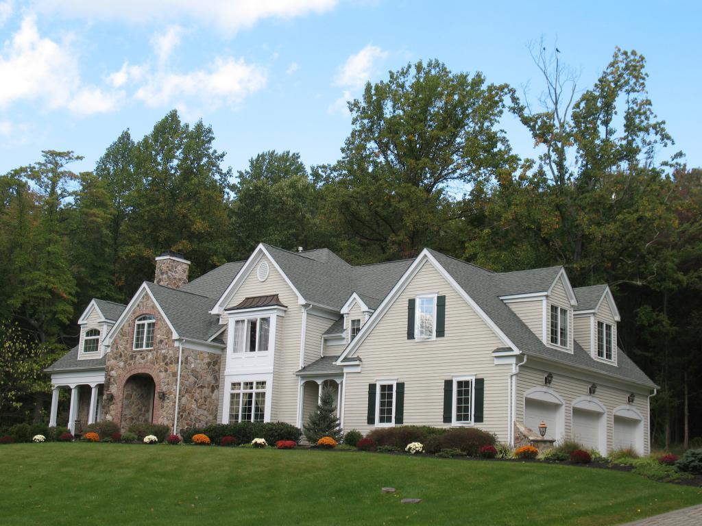 Property Photo:  6 Glencree Ln  NJ 08833 