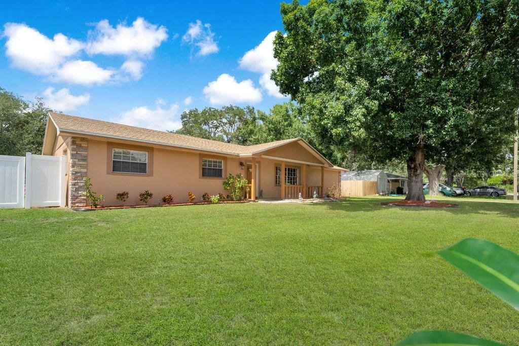 Property Photo:  1209 Lynn Avenue  FL 33823 