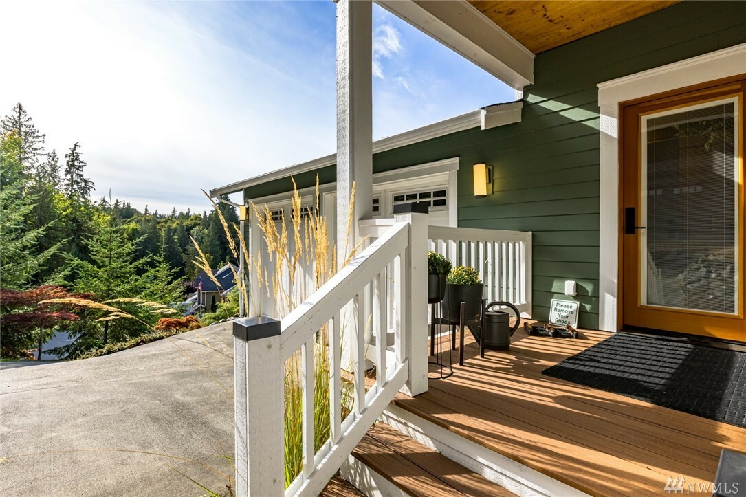 Property Photo: 1226 Geneva Hills Rd WA 98229