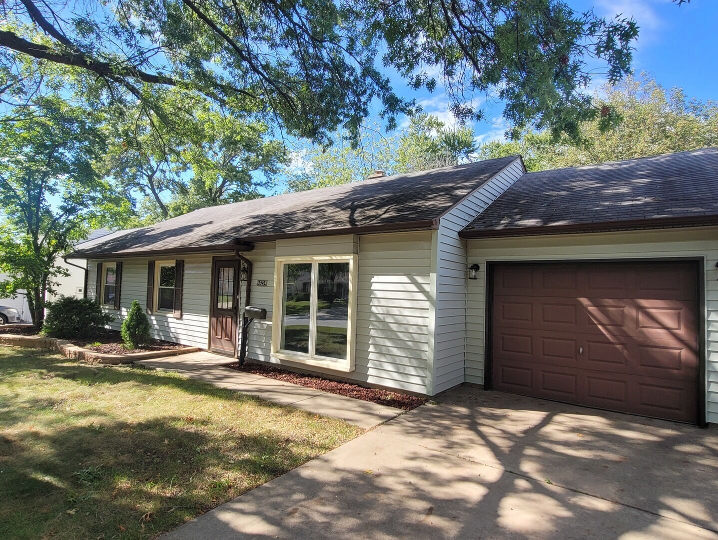 Property Photo: 10224 Hyacinth Drive IL 60462