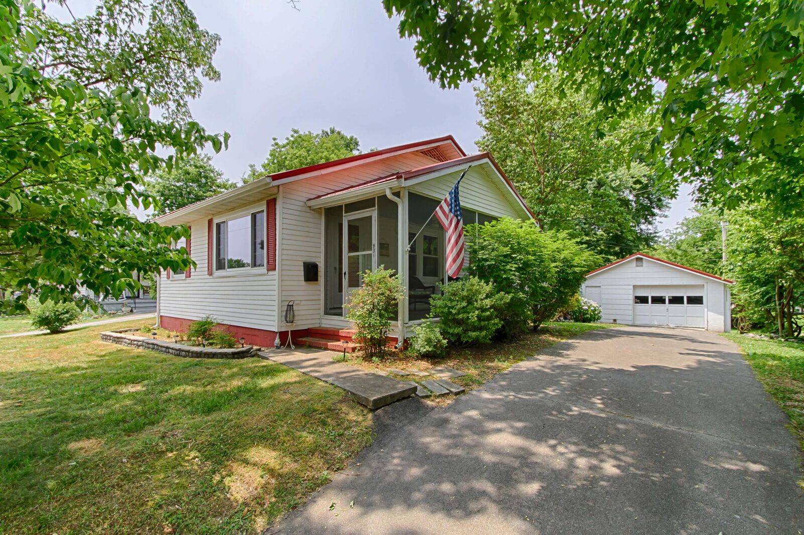 Property Photo: 931 Birch St TN 37701