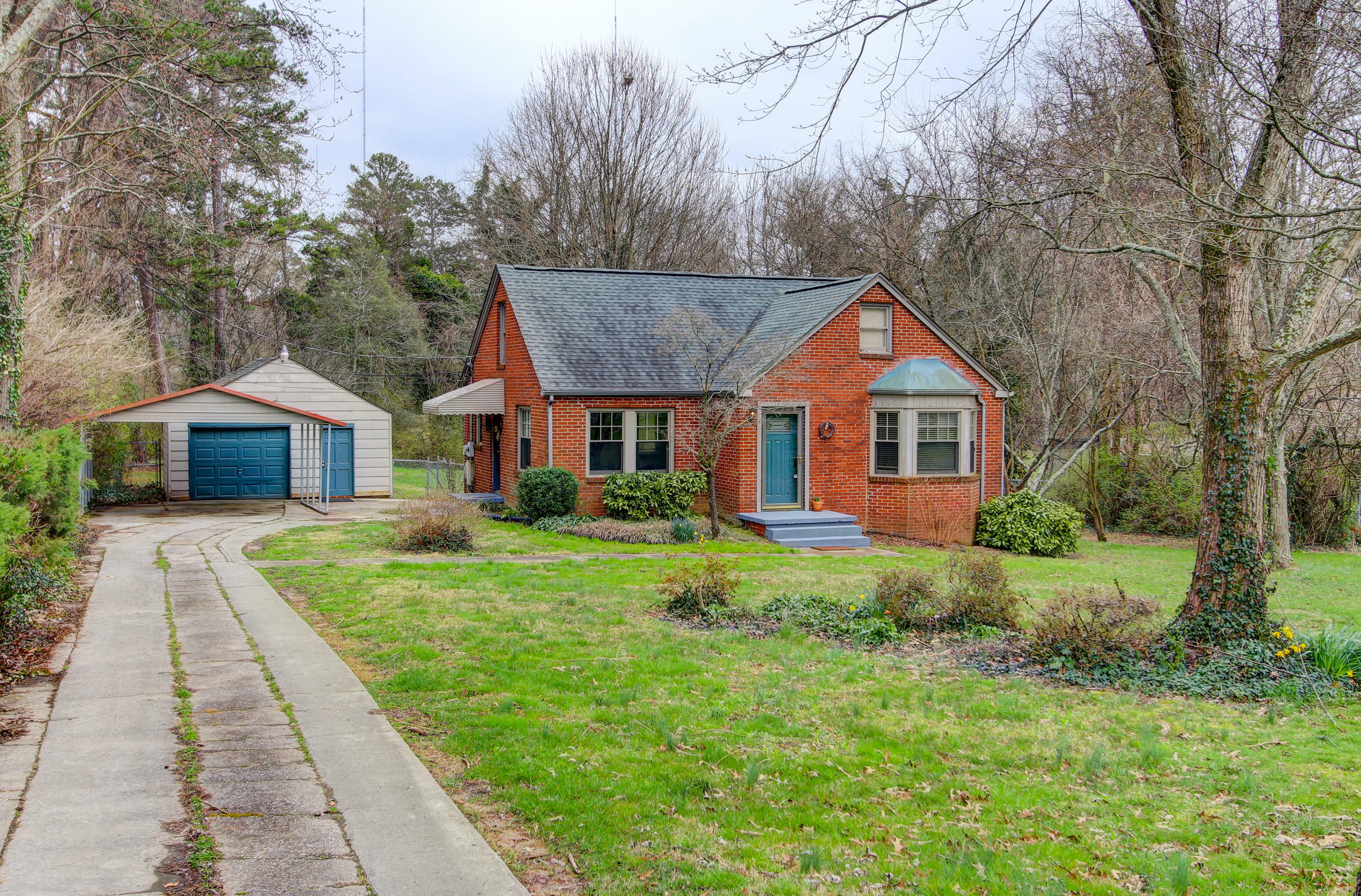 Property Photo:  1306 Highland Drive  TN 37918 