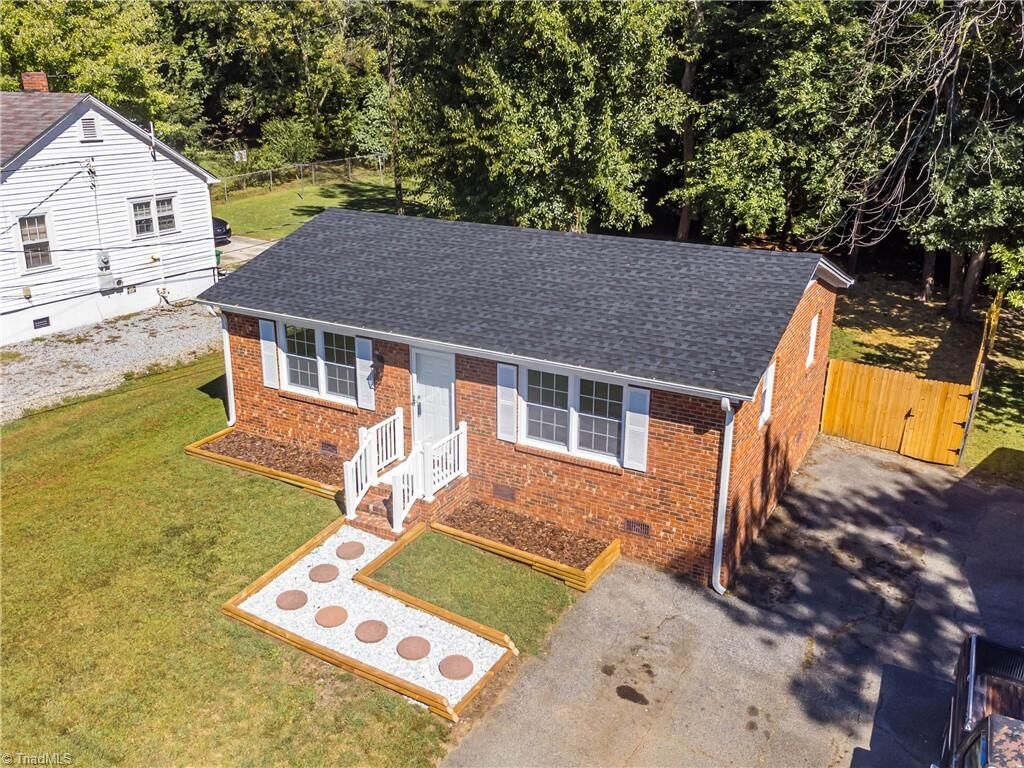 Property Photo:  727 Hendrix Street  NC 27260 