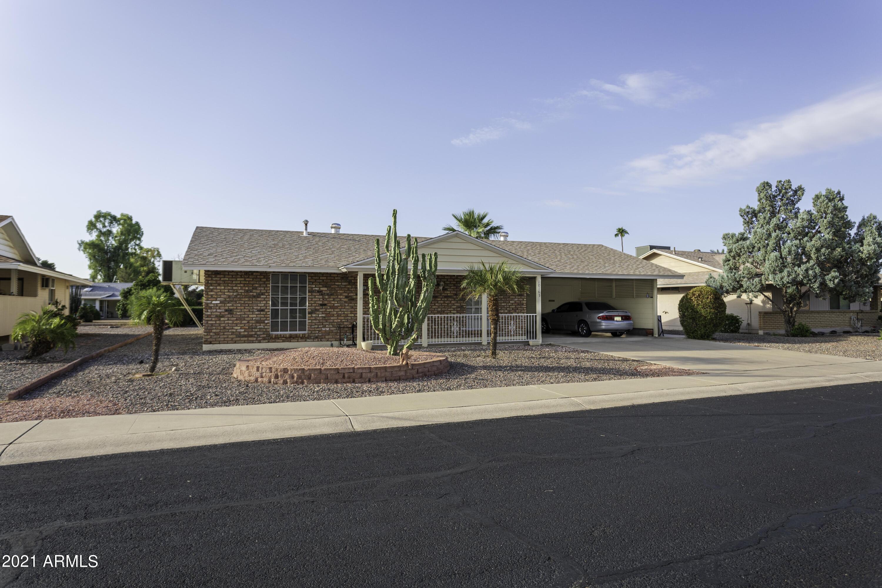 Property Photo: 10165 W Cinnebar Avenue AZ 85351