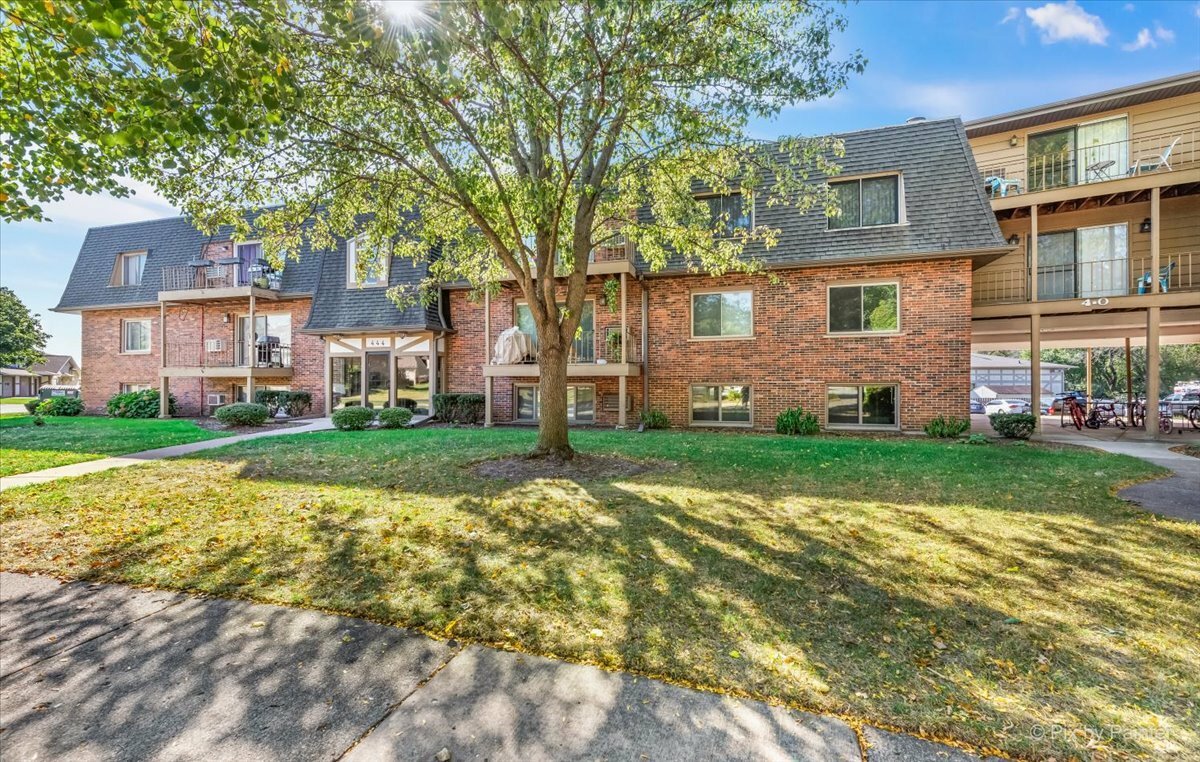 Property Photo: 444 Cavalier Court 1-2 IL 60118