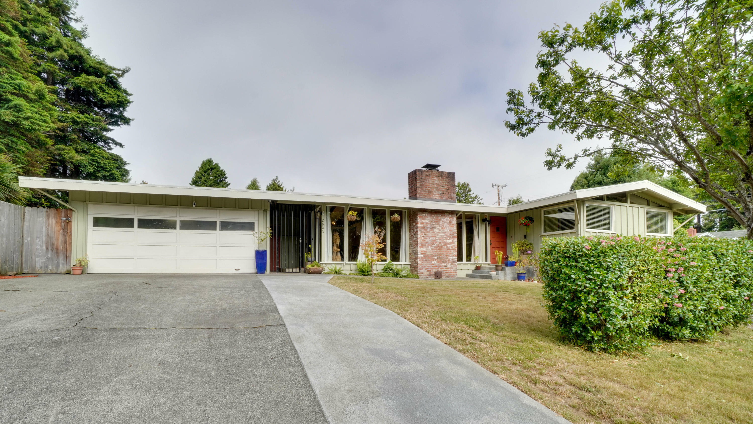 Property Photo:  2806 S Street  CA 95501 