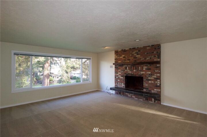 Property Photo: 1534 W 11th Street WA 98363