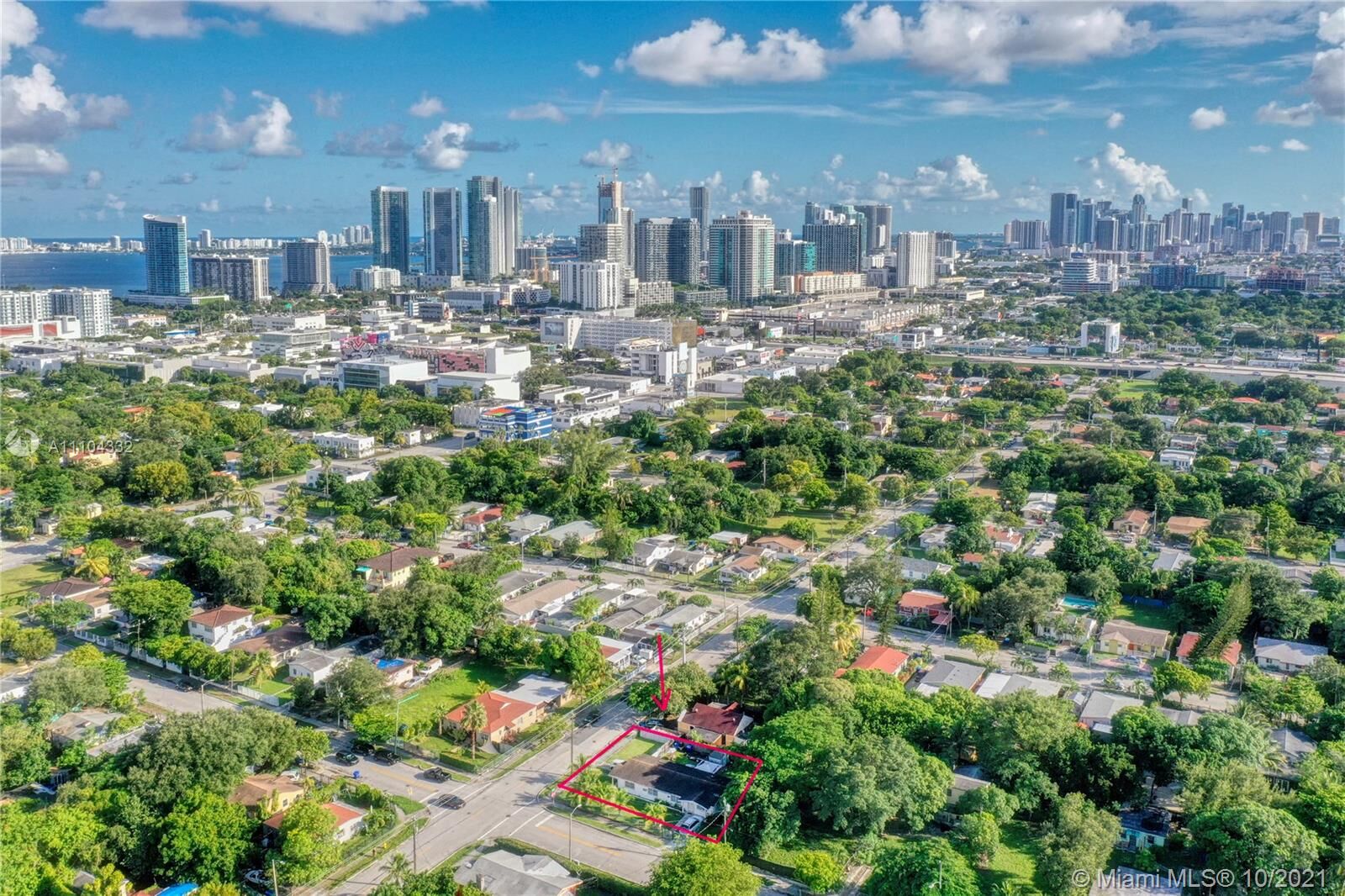Property Photo: 100 NW 45th St FL 33127