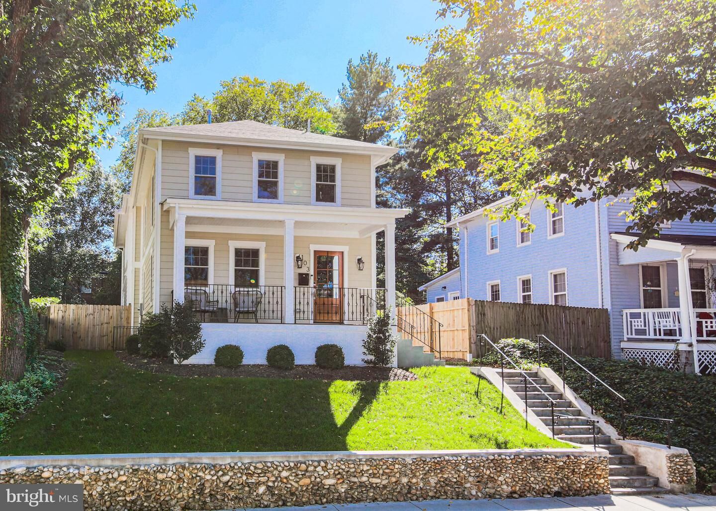 Property Photo:  103 E Linden Street  VA 22301 