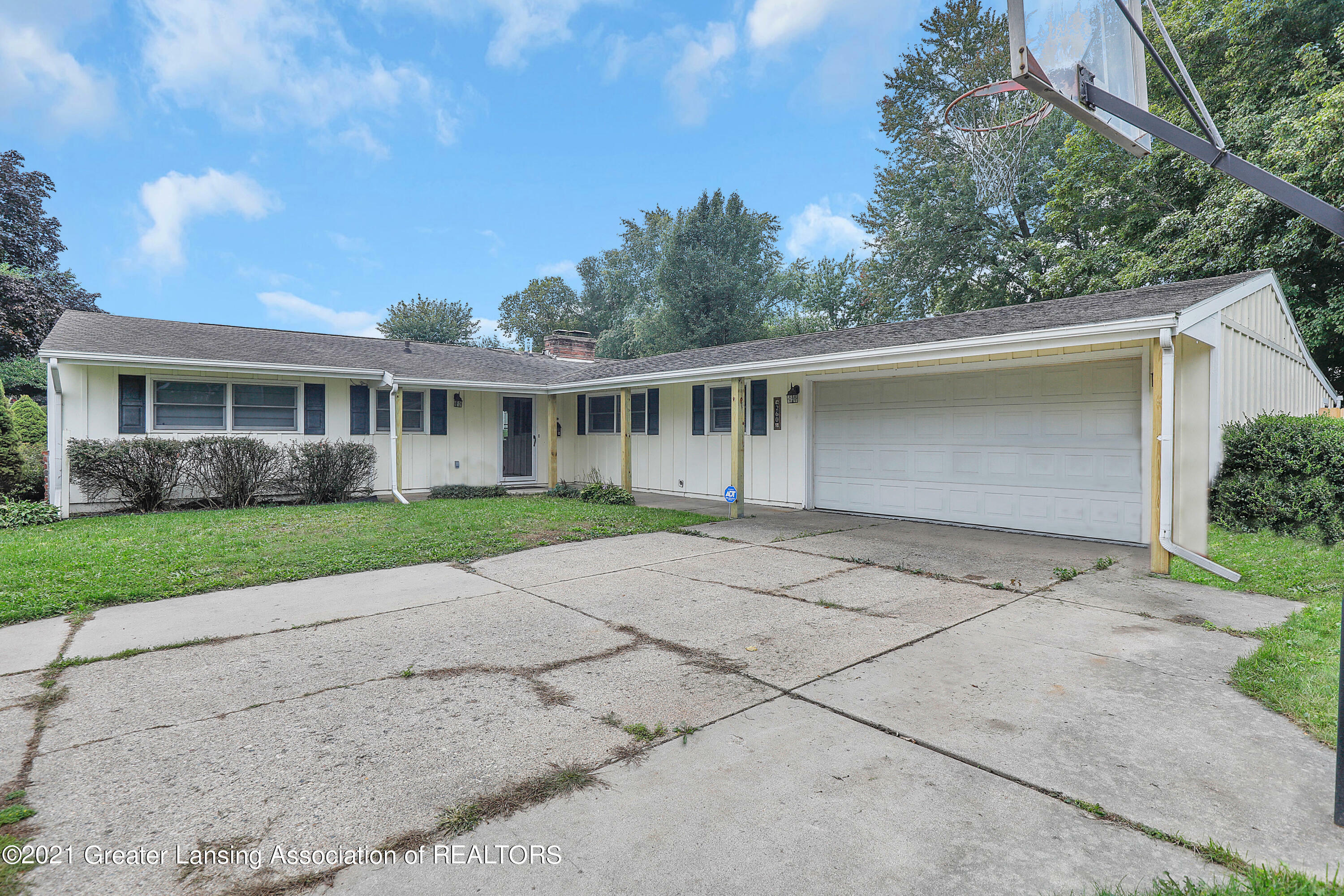 Property Photo:  260 Barley Avenue  MI 48875 