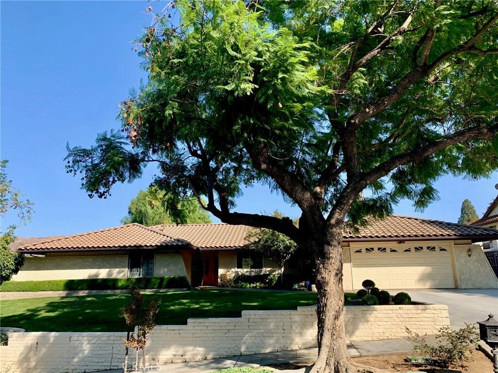 Property Photo:  5504 Inner Circle Drive  CA 92506 