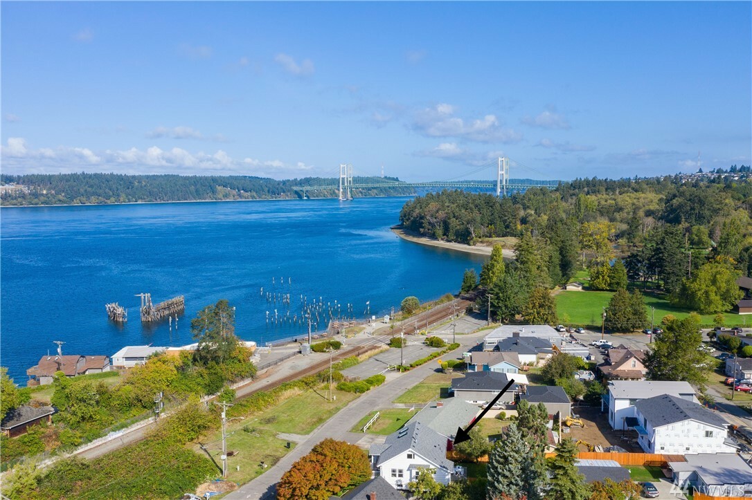 Property Photo:  1529 S Seashore Dr  WA 98465 