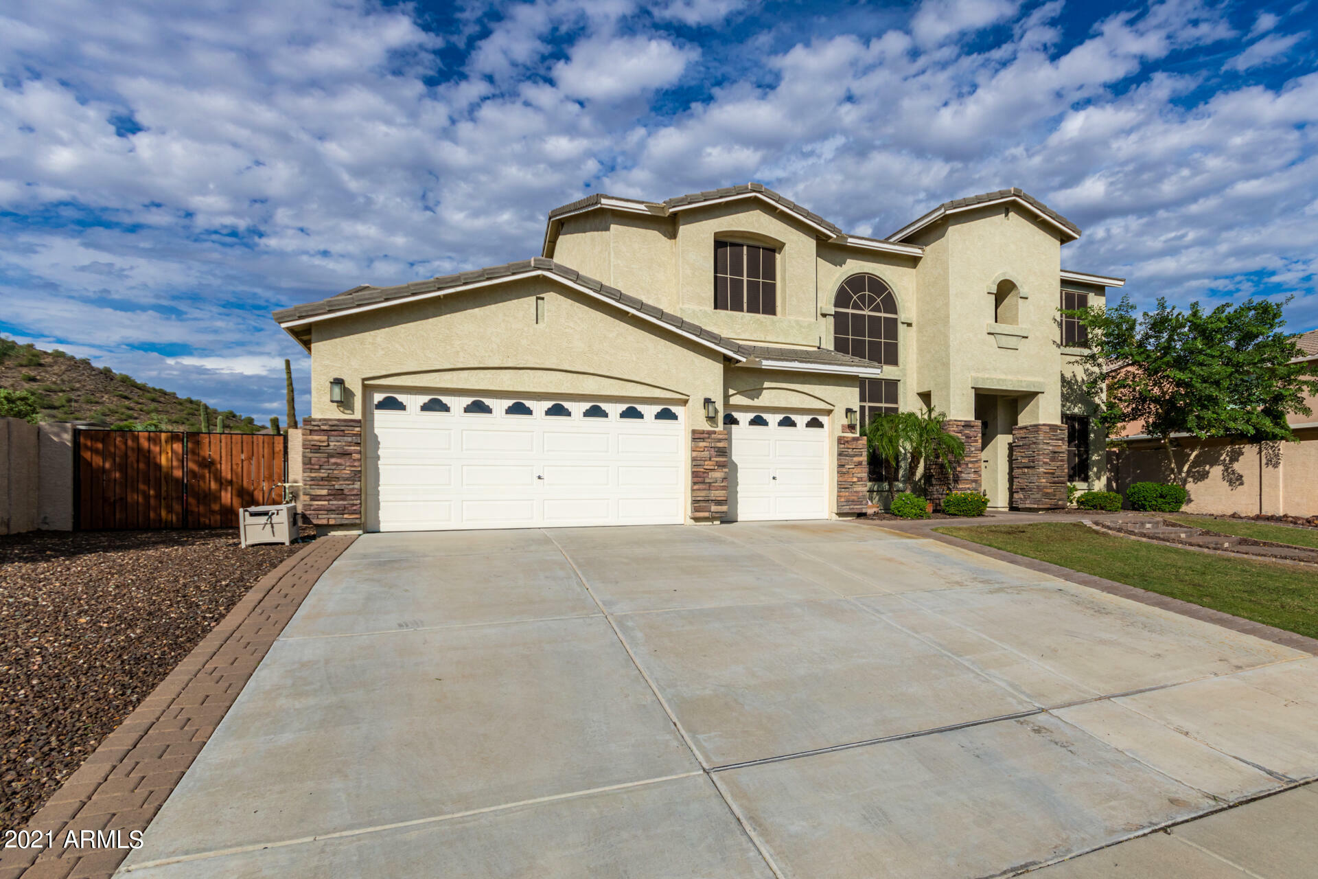 Property Photo: 28306 N 66th Avenue AZ 85083