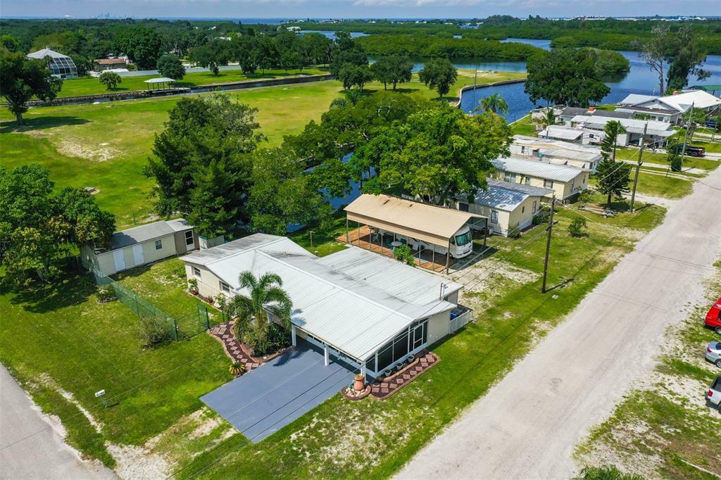 Property Photo:  1130 Sweeney Drive  FL 33570 