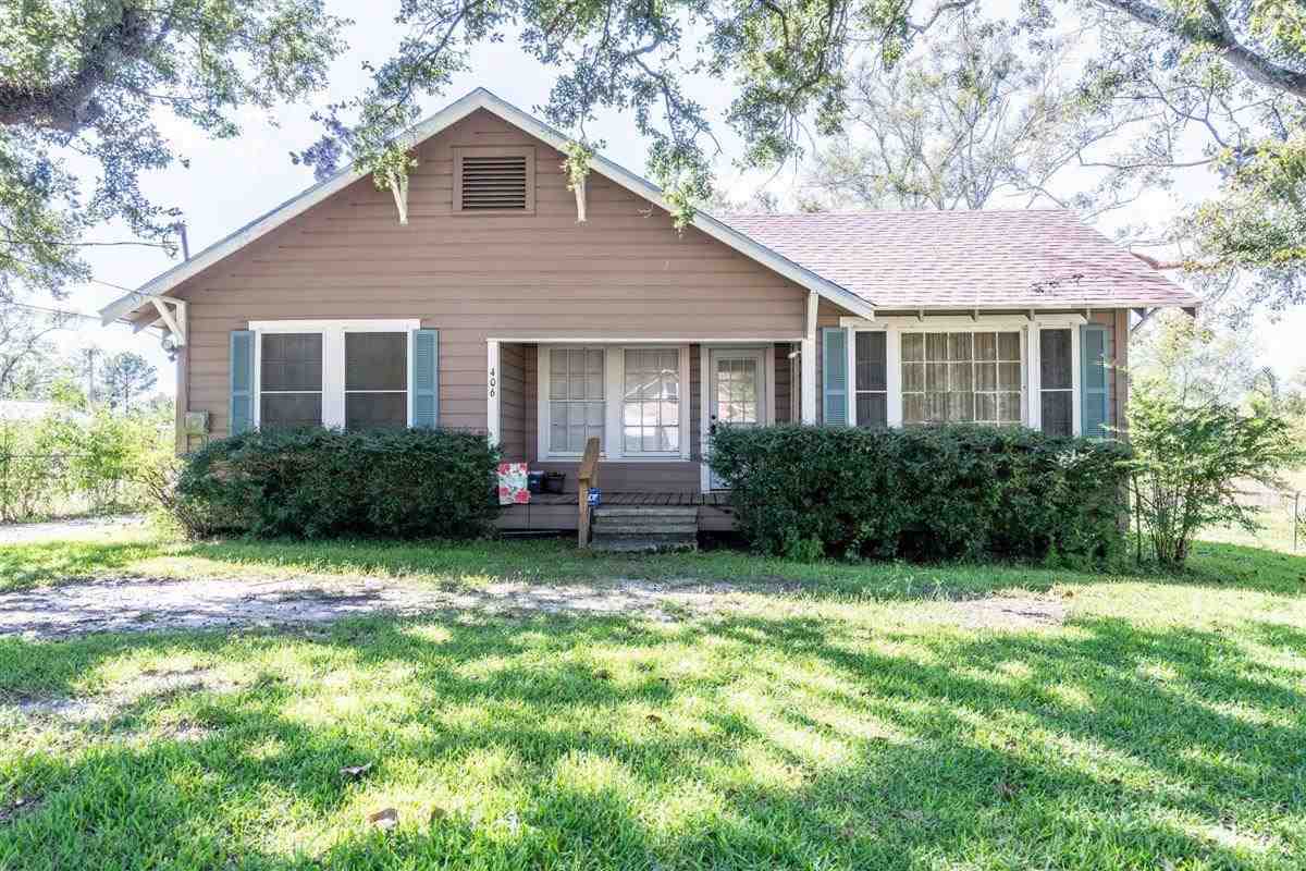 Property Photo:  406 Dayton  TX 77630 