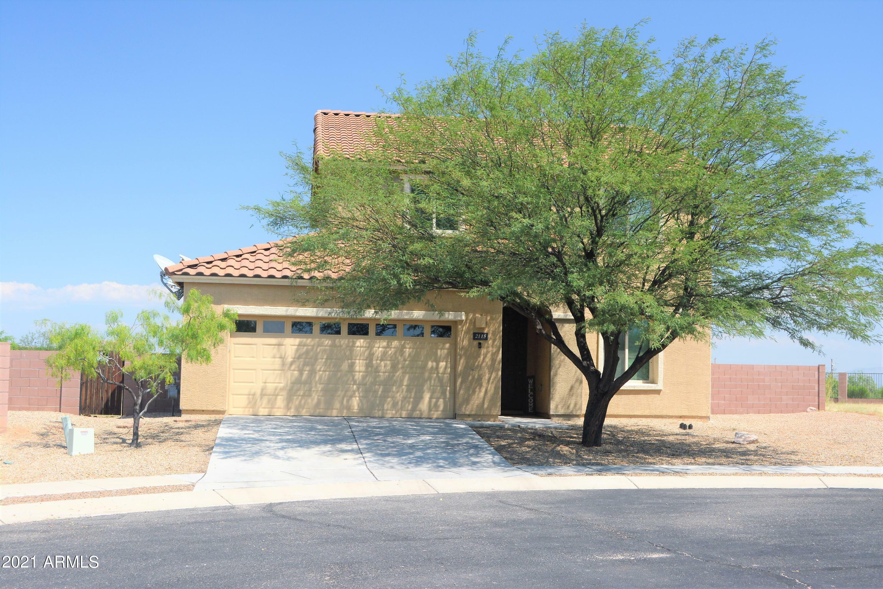 Property Photo:  2115 W Totems Street  AZ 85602 