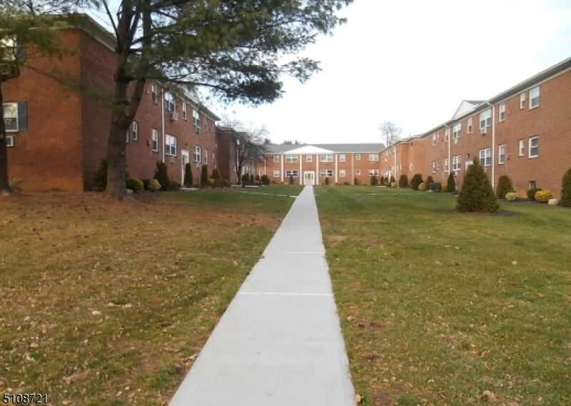 Property Photo: 32 Knox Ter 1D NJ 07470