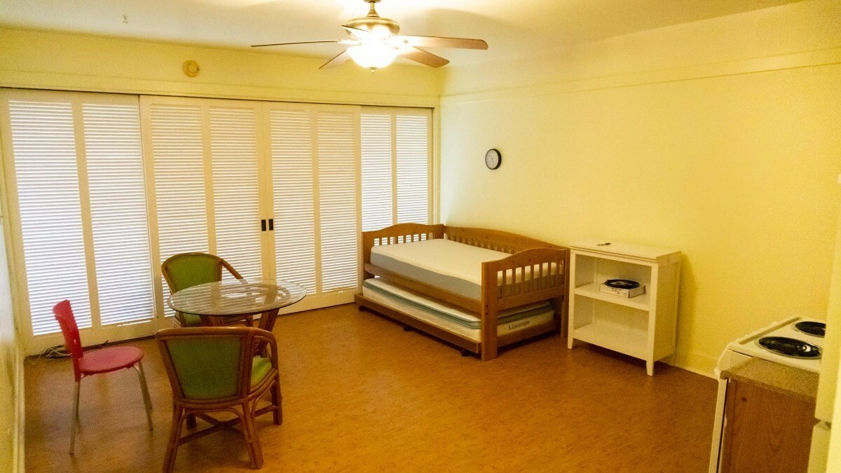 Property Photo:  400 Hualani St 8283  HI 96720 