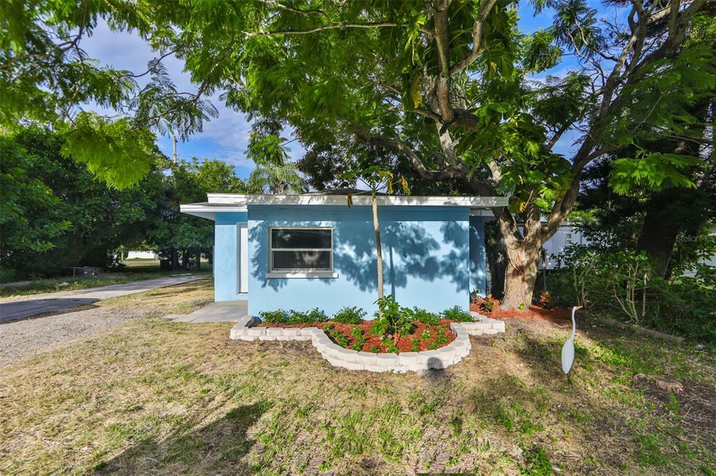 Property Photo:  3718 17th Street W  FL 34205 