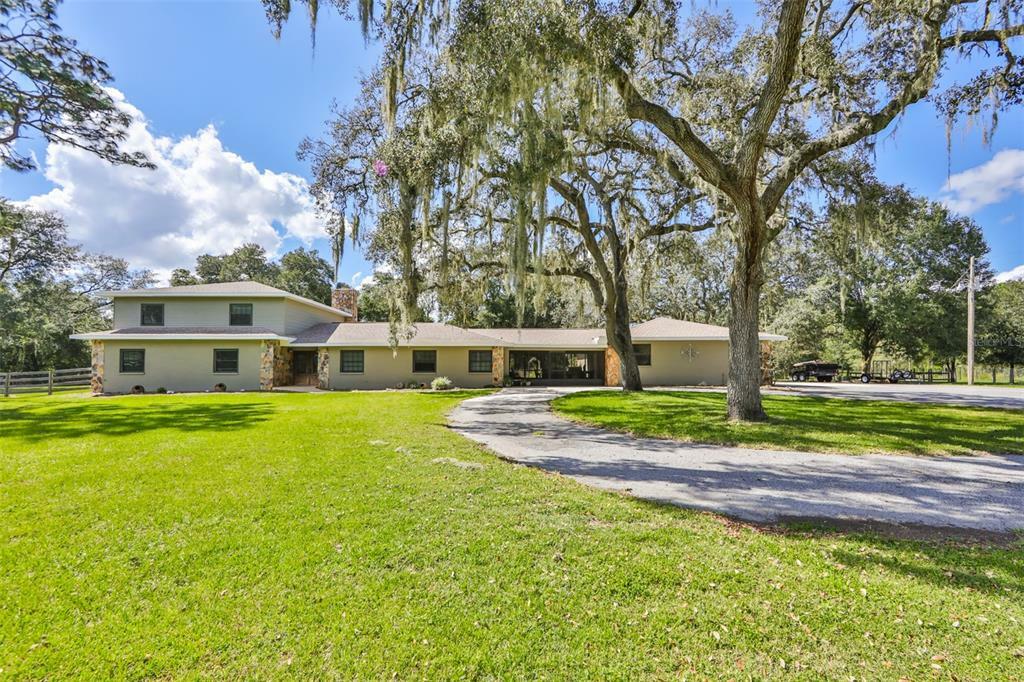 Property Photo:  13850 Howard Boulevard  FL 33849 