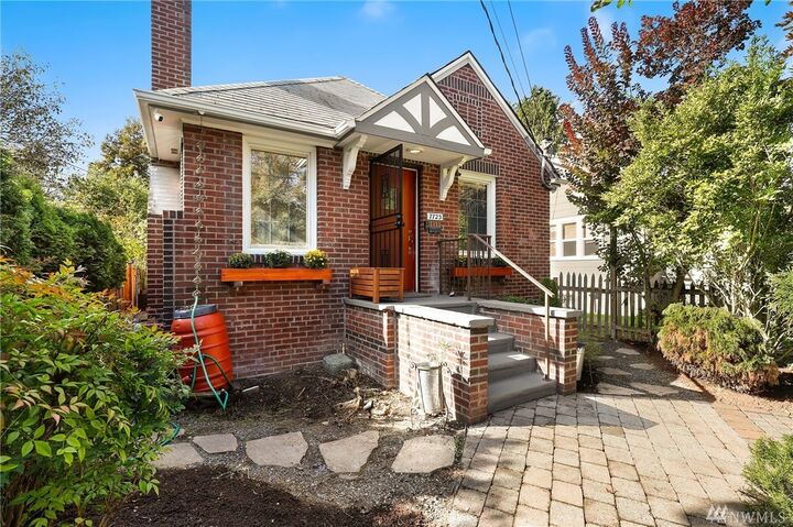 7723 20th Ave NE  Seattle WA 98115 photo