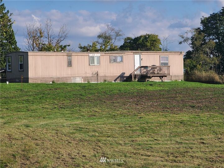 Property Photo:  5950 Barr Road  WA 98248 