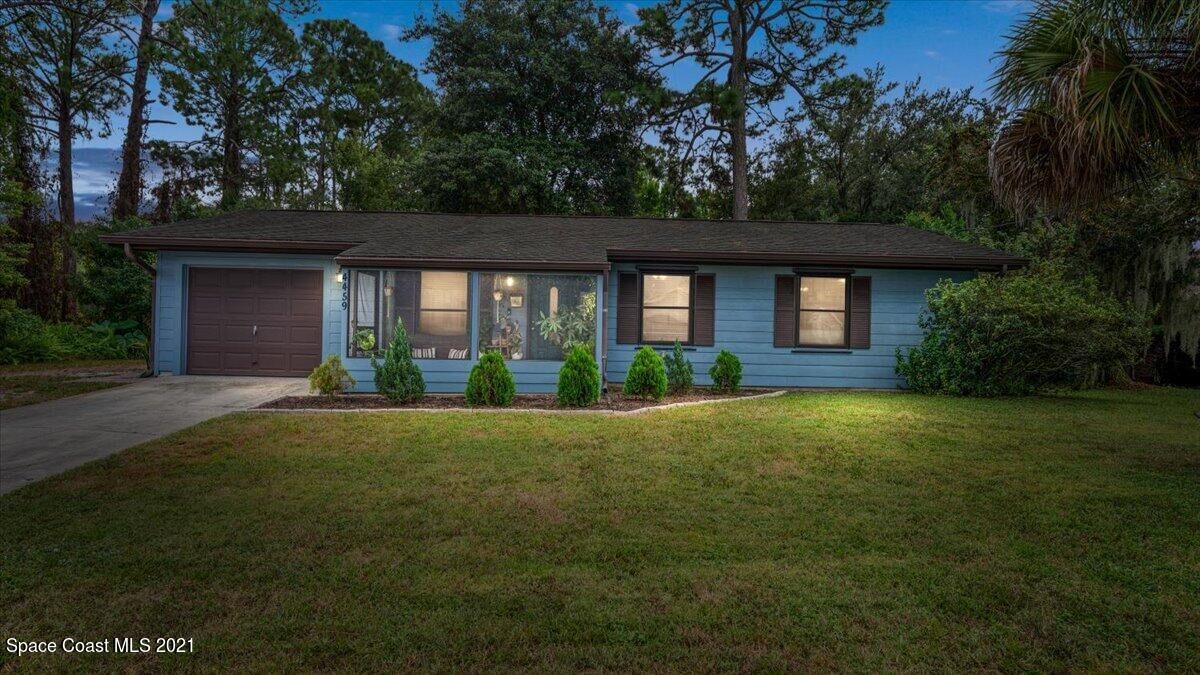 Property Photo: 4459 Piedras Street FL 32927