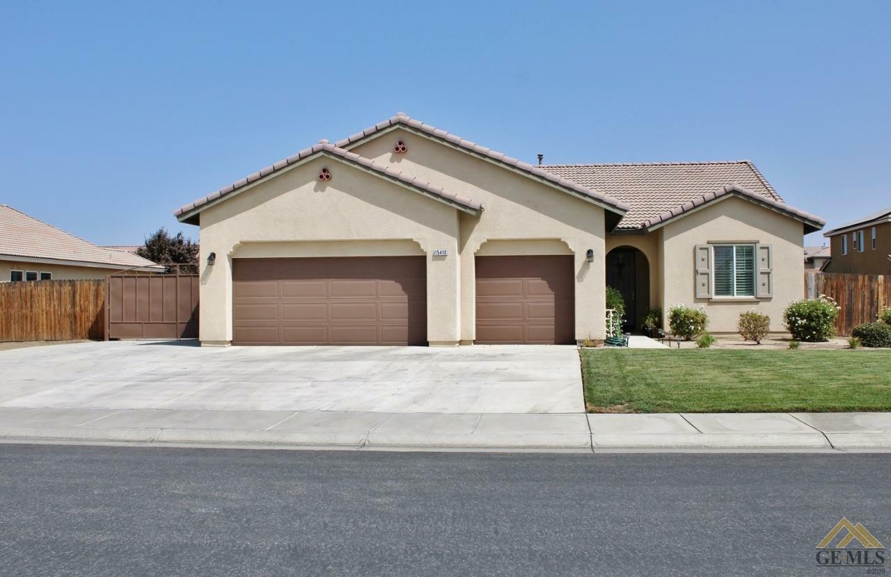 Property Photo:  15410 Avanti Drive  CA 93314 