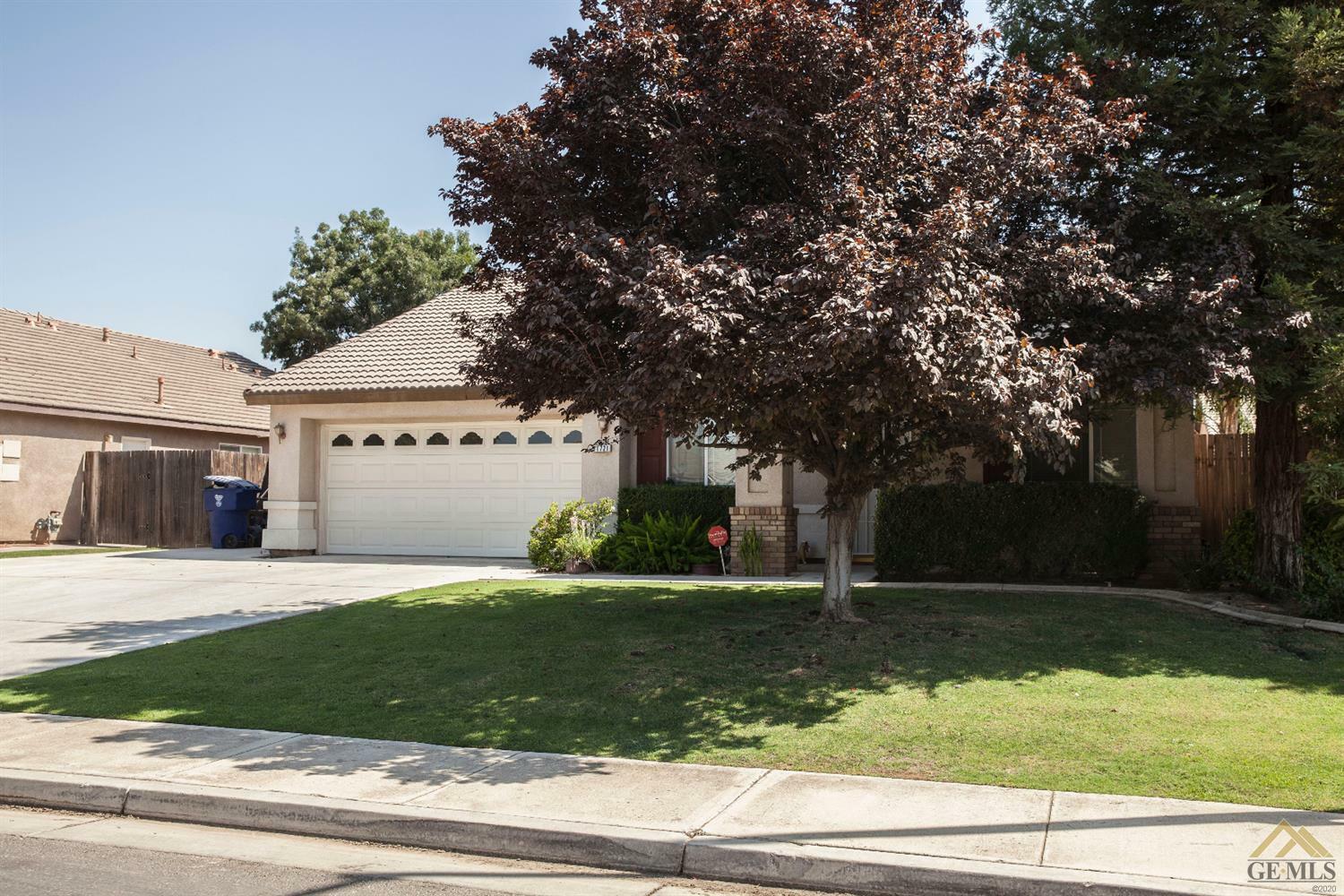 Property Photo:  11721 Stellar Avenue  CA 93312 