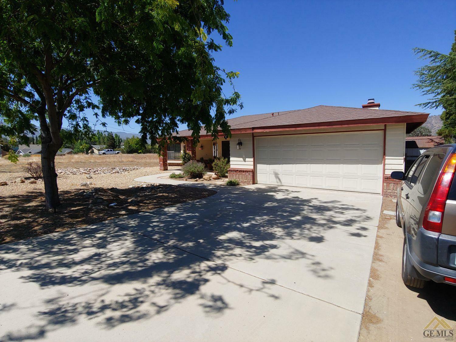 Property Photo:  22651 Lake Drive  CA 93561 