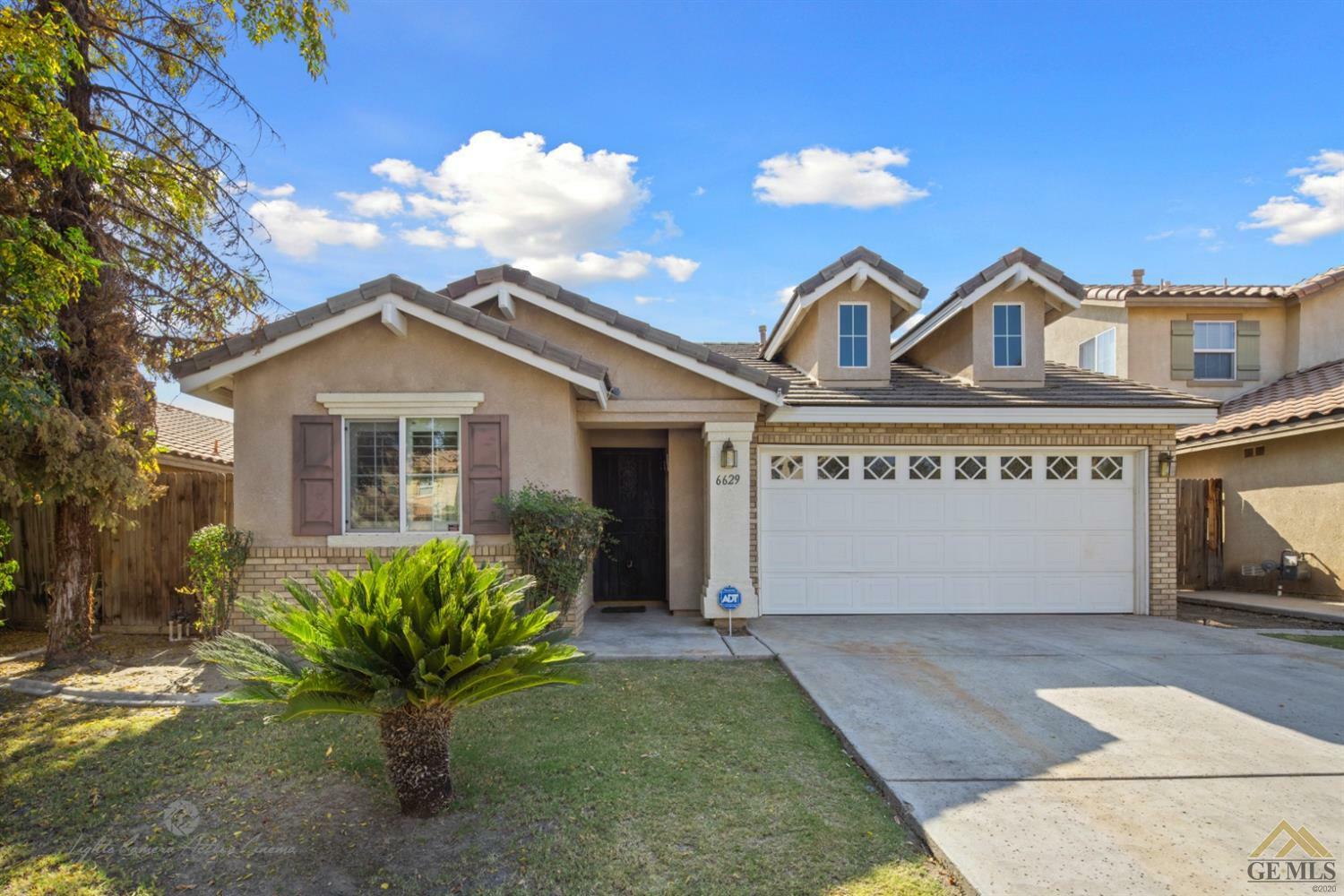 Property Photo:  6629 Baykirk Street  CA 93313 