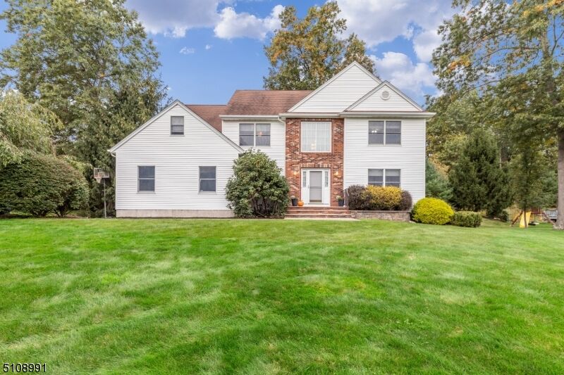 Property Photo: 32 Chelsea Dr NJ 07438