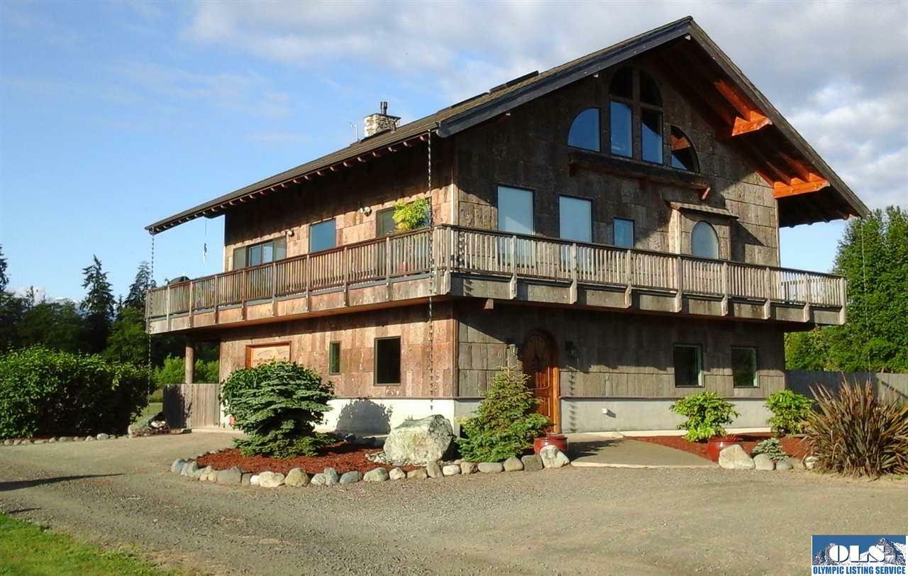 Property Photo:  624 Finn Hall Rd  WA 98362 