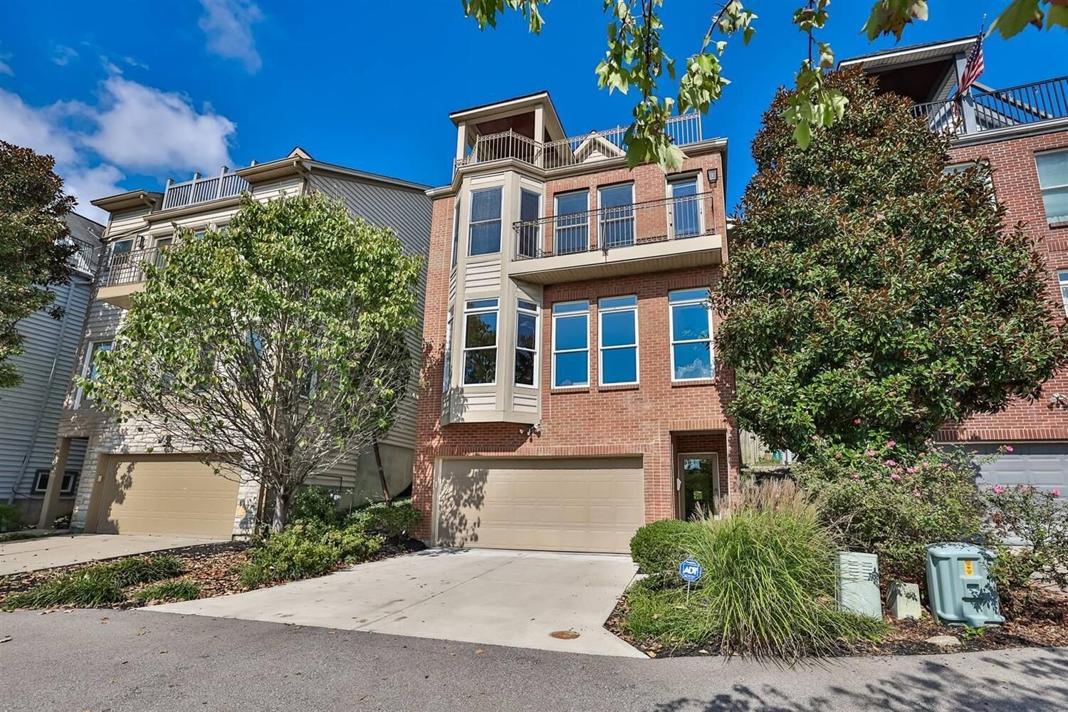 Property Photo: 2162 Riverside Dr OH 45202