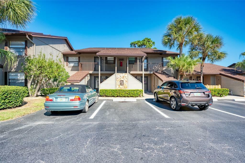 Property Photo:  933 Capri Isles Boulevard 43  FL 34292 