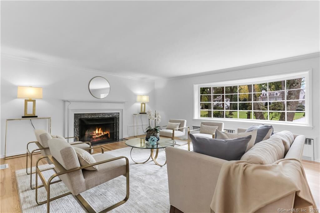 Property Photo:  130 Old Oaks Road  CT 06825