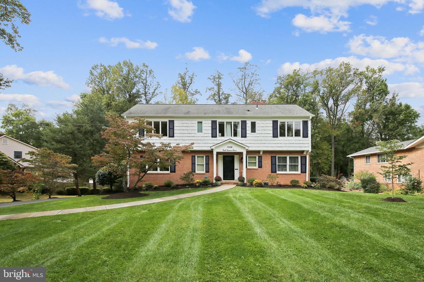 Property Photo:  7508 Park Terrace Drive  VA 22307 